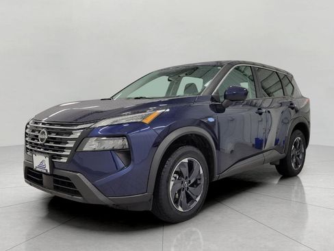 Used 2025 Nissan Rogue SV image 13
