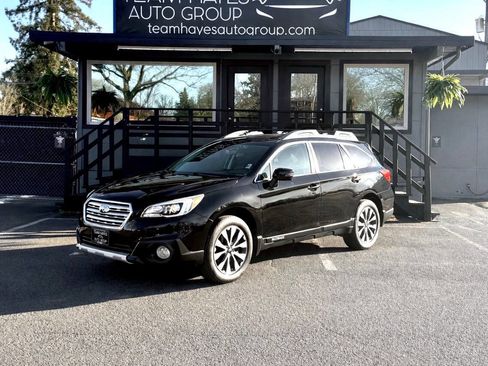 Used 2016 Subaru Outback 2.5i Limited AWD/4WD image 2