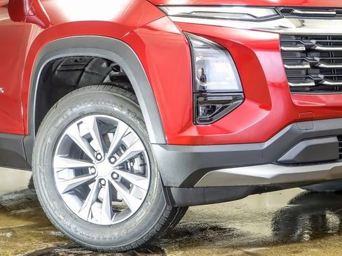 New 2026 Chevrolet Equinox LT image 4