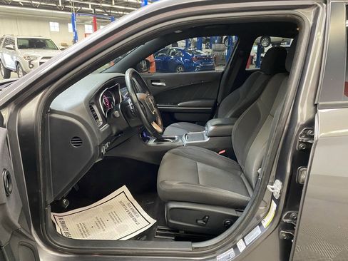 Used 2017 Dodge Charger R/T image 28