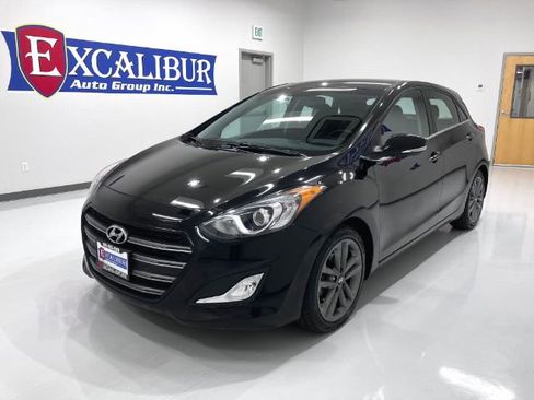 Used 2016 Hyundai Elantra GT w/ Option Group 02 image 6