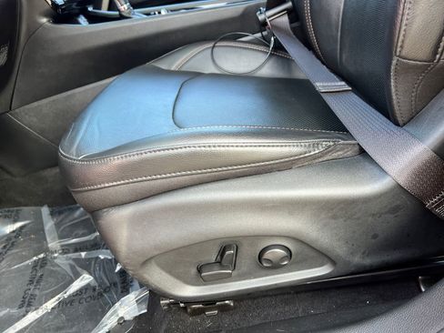 Used 2022 Jeep Compass Limited image 16