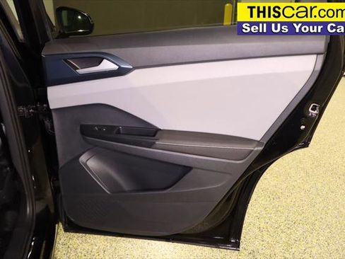 Used 2024 Volkswagen Taos SE FWD image 35