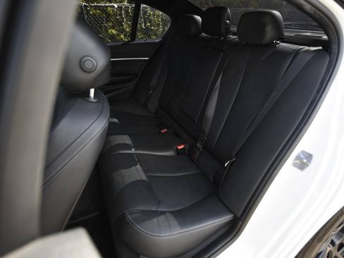 Used 2017 BMW 340i Sedan RWD image 13
