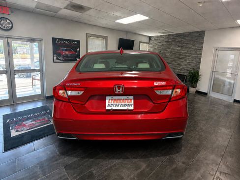 Used 2019 Honda Accord LX image 13