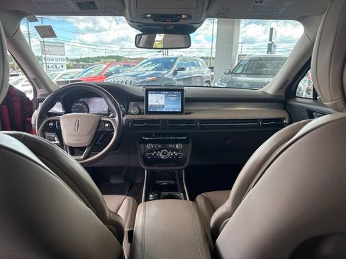 Used 2020 Lincoln Corsair AWD image 13