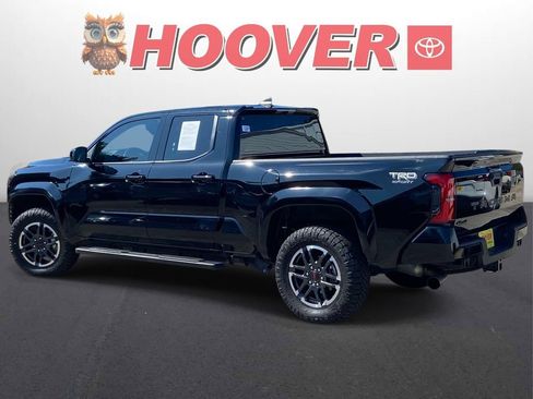 Used 2025 Toyota Tacoma TRD Sport AWD/4WD image 9