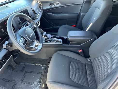 Certified 2024 Kia Sportage LX image 18