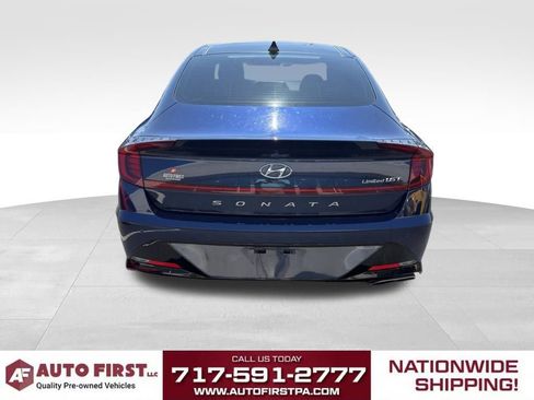 Used 2022 Hyundai Sonata Limited w/ Preferred Accessory Package image 4