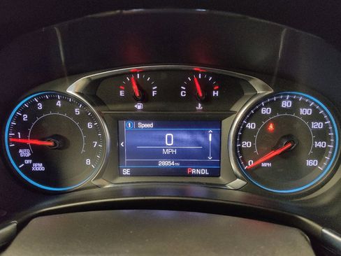 Used 2023 Chevrolet Equinox LT w/ Driver Convenience Package AWD/4WD image 23