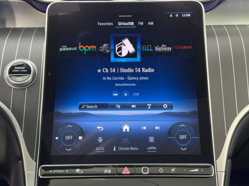 Used 2024 Mercedes-Benz GLC 300 GLC 300 w/ AMG Line image 27