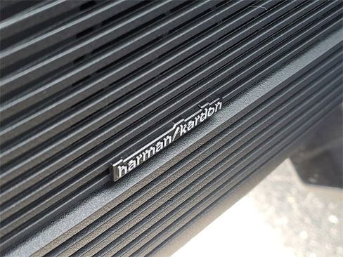 New 2026 Subaru Outback Limited AWD/4WD image 17