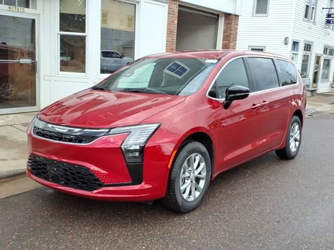 New 2027 Chrysler Pacifica Select w/ Family Tech Group AWD/4WD image 2