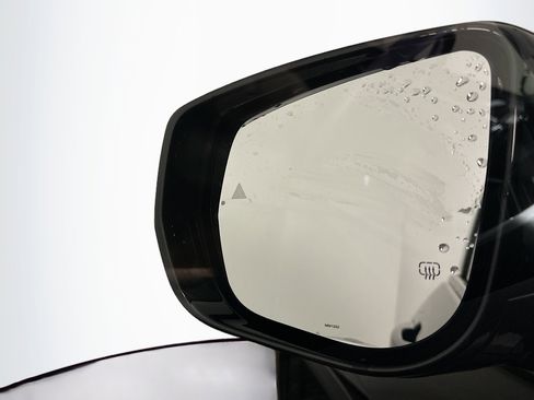 Used 2023 Jeep Grand Cherokee Limited w/ Black Appearance Package image 16