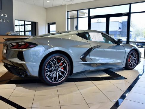 Used 2024 Chevrolet Corvette Stingray Coupe RWD image 6