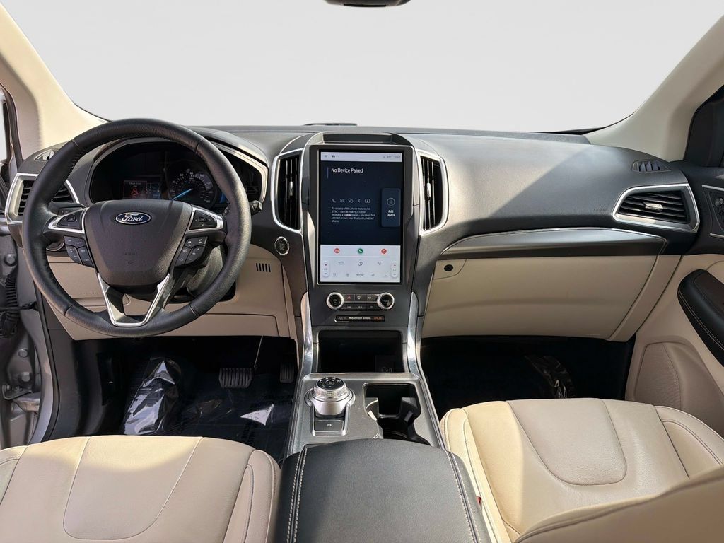 Used 2022 Ford Edge Titanium AWD/4WD image 17