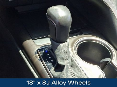Used 2024 Toyota Camry SE FWD image 11