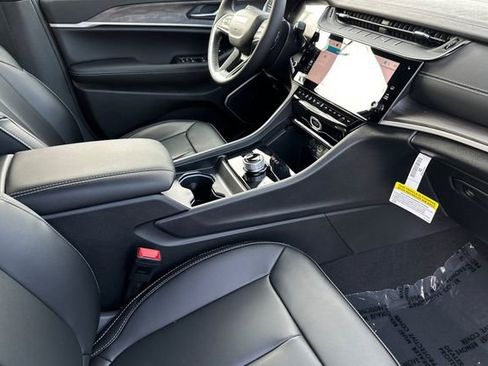 New 2026 Jeep Grand Cherokee Limited w/ Limited Altitude Package RWD image 18