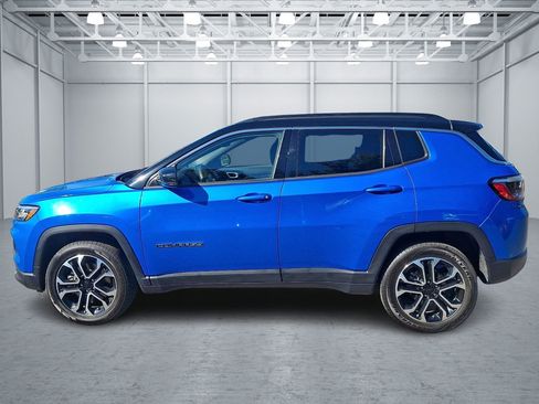 Used 2024 Jeep Compass Limited AWD/4WD image 2