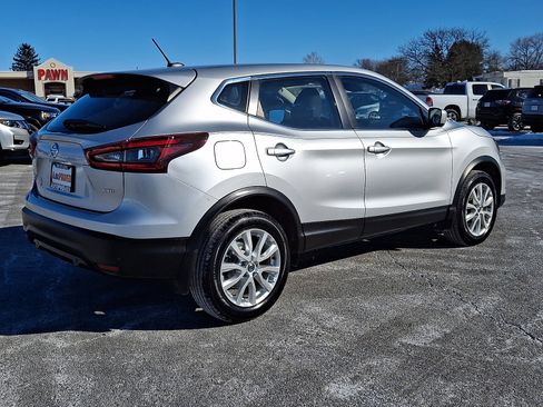 Used 2021 Nissan Rogue Sport S image 7