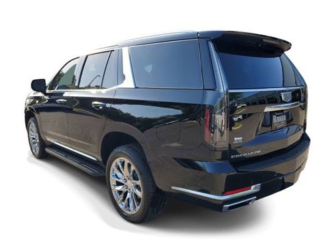 Used 2025 Cadillac Escalade Premium Luxury w/ LPO, Radiant Package RWD image 3