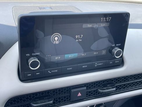 Certified 2025 Honda HR-V LX image 15