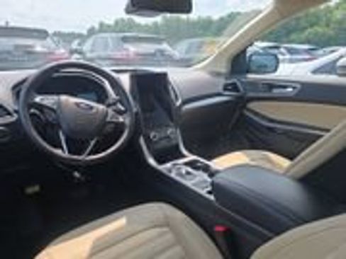 Used 2024 Ford Edge SEL w/ Convenience Package AWD/4WD image 10