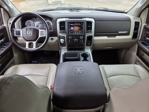 Used 2016 RAM 1500 Laramie w/ Convenience Group image 8