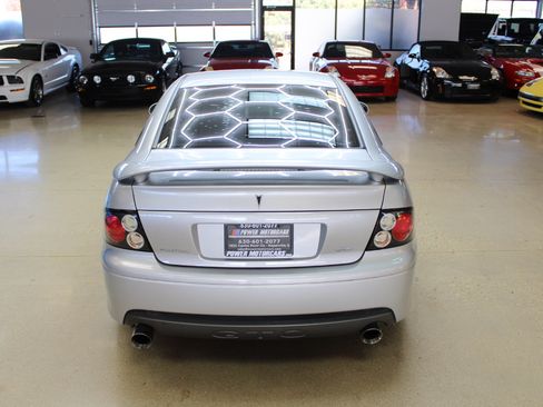 Used 2006 Pontiac GTO image 24