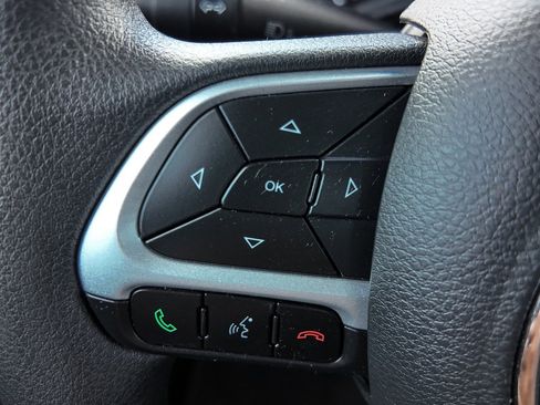 Used 2019 Jeep Renegade Sport image 10