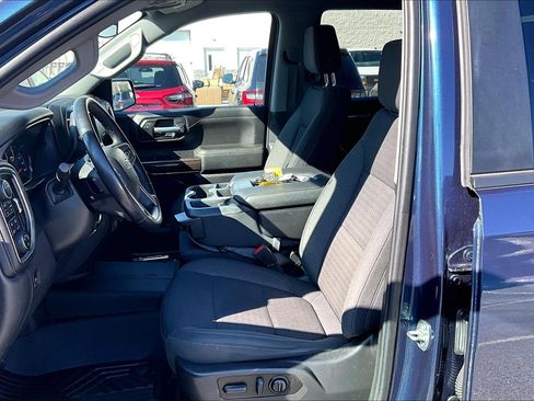 Used 2021 Chevrolet Silverado 1500 RST image 21