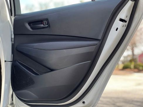 Used 2022 Toyota Corolla LE image 19