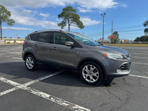 Used 2014 Ford Escape Titanium image 4