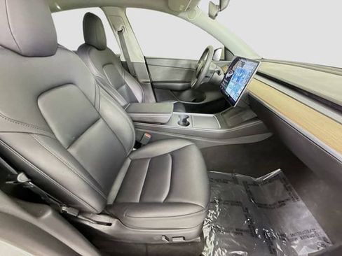 Used 2022 Tesla Model Y Performance AWD/4WD image 28
