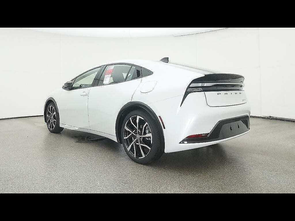 New 2026 Toyota Prius Plug-In Hybrid FWD image 77