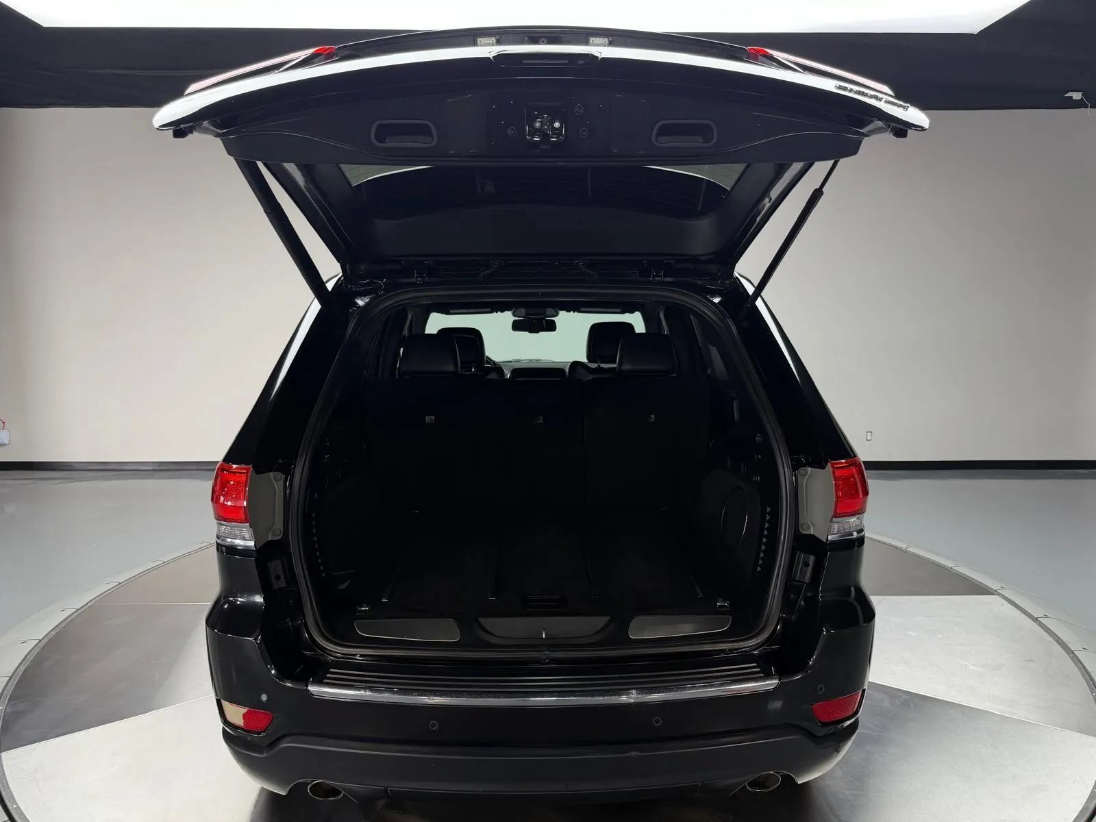 Used 2014 Jeep Grand Cherokee Limited RWD image 13