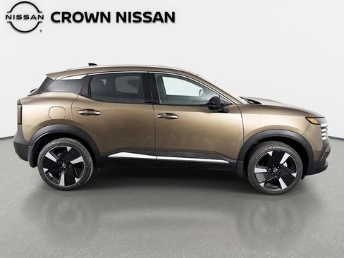 New 2026 Nissan Kicks SR FWD image 4