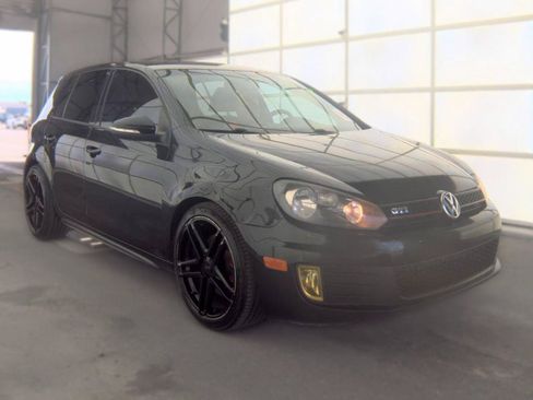Used 2014 Volkswagen GTI Wolfsburg Edition FWD image 3