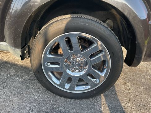Used 2011 Dodge Nitro Heat AWD/4WD image 17