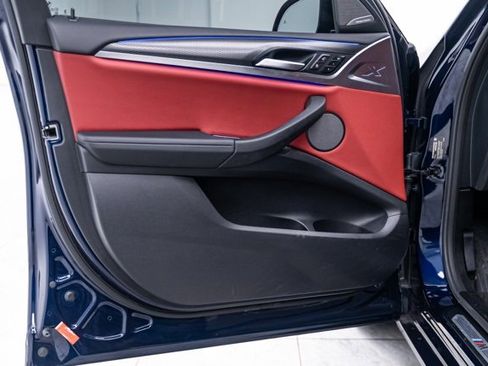 Used 2024 BMW X4 xDrive30i w/ Premium Package image 23