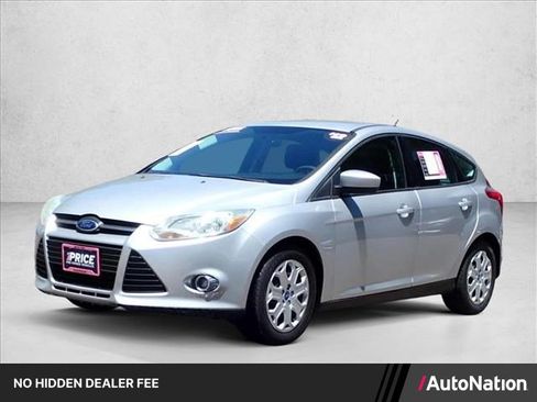 Used 2012 Ford Focus SE FWD image 1