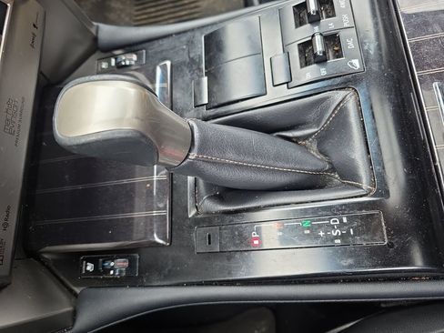 Used 2021 Lexus GX 460 Premium w/ Accessory Package AWD/4WD image 29