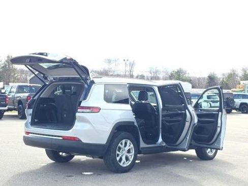 Used 2023 Jeep Grand Cherokee L Limited w/ Luxury Tech Group II AWD/4WD image 31