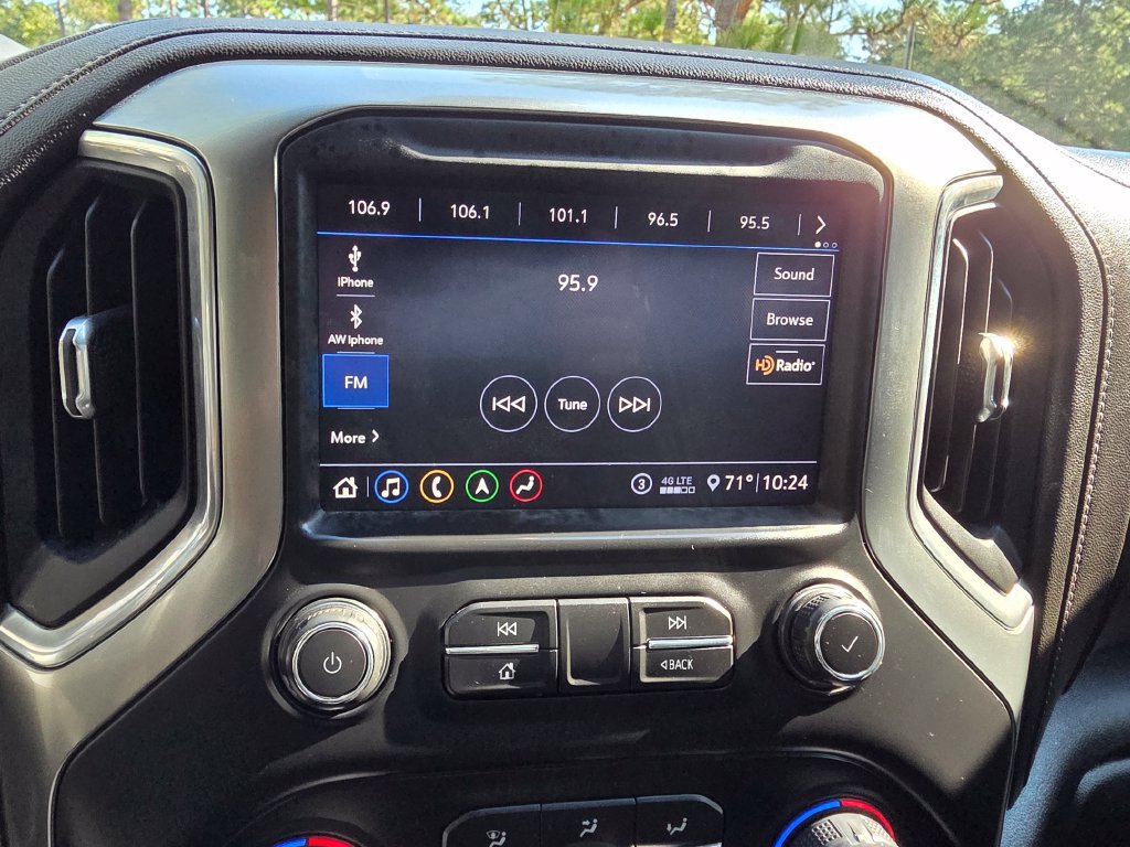 Used 2020 Chevrolet Silverado 2500 LTZ w/ LTZ Premium Package AWD/4WD image 28