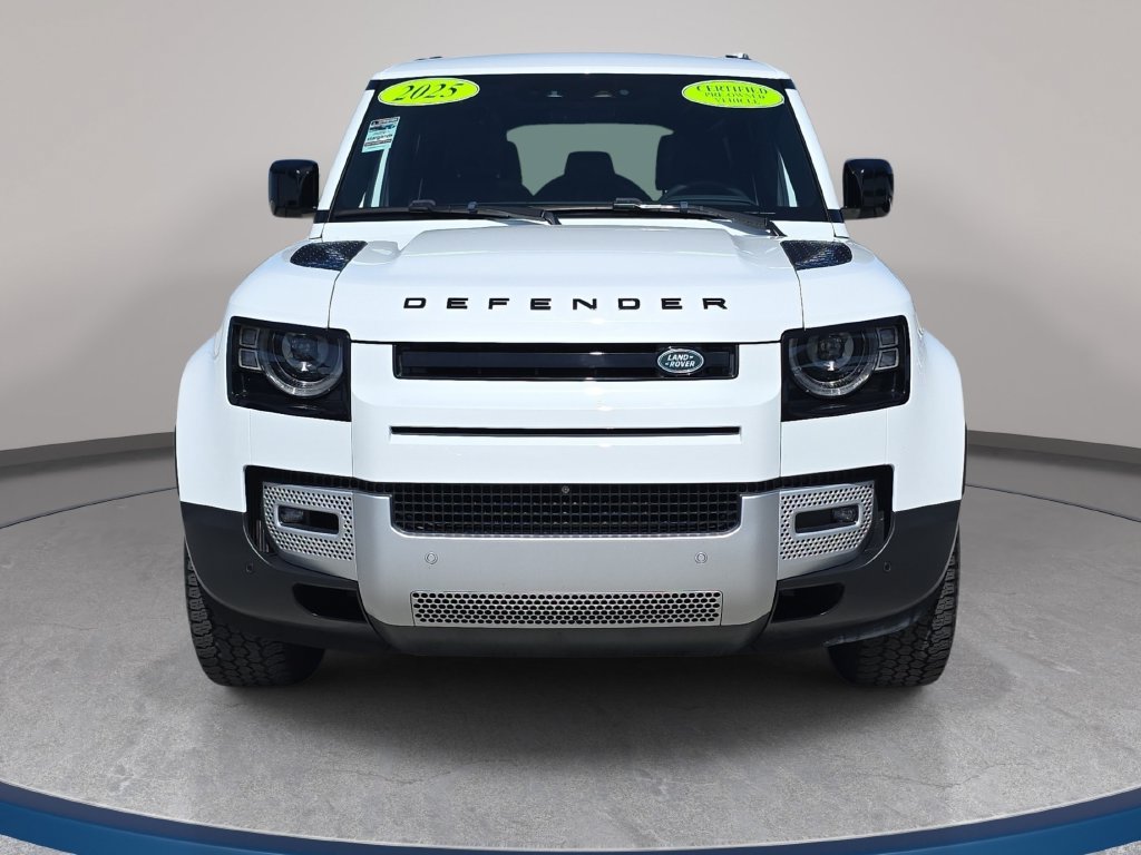 Used 2025 Land Rover Defender 110 S AWD/4WD image 2