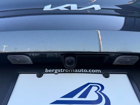 Used 2023 Kia Sportage EX AWD/4WD image 12