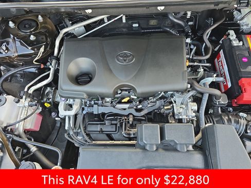 Used 2022 Toyota RAV4 LE image 35