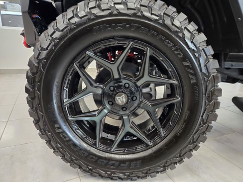 New 2025 Jeep Wrangler Unlimited Sport image 15