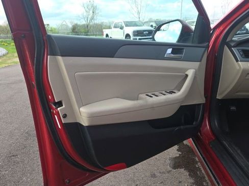 Used 2016 Hyundai Sonata SE image 20