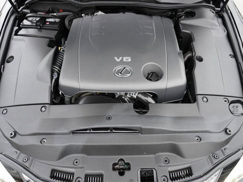 Used 2012 Lexus IS 250C image 37